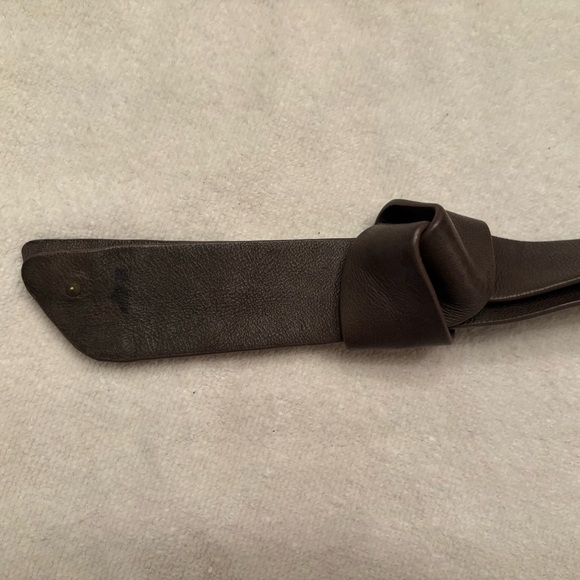 Marc Jacobs brown leather studded clutch - Picture 10 of 10